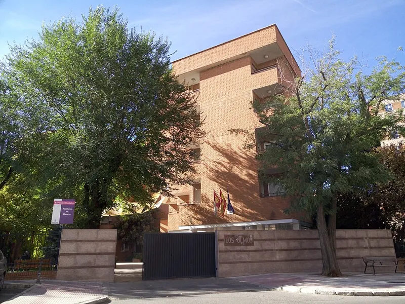 Residencia de Mayores los Olmos