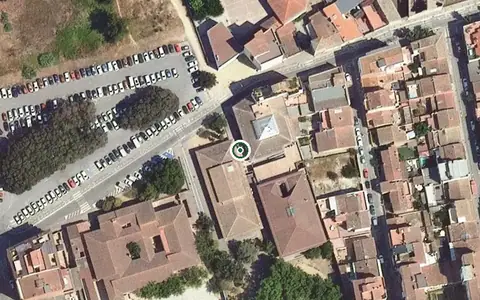 Vista aérea de la ubicación de Centre de dia per a Gent Gran Les Bernardes