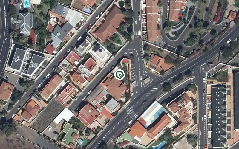 Vista aérea de la ubicación de Residencia de Mayores Raquel Arozena