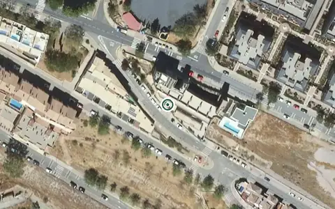Vista aérea de la ubicación de Centro de Día para Mayores Sarquavitae el Serrallo