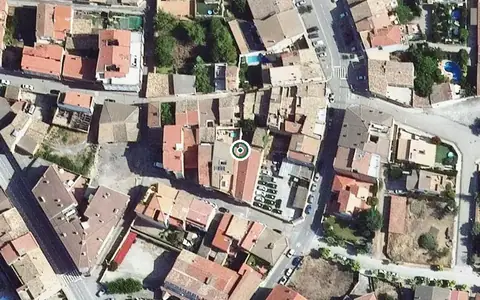Vista aérea de la ubicación de Mini Residència d'Avis Verge de l'Aguda