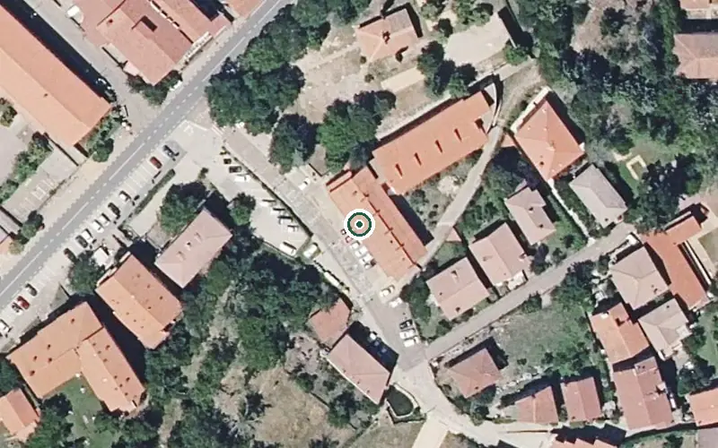 Vista aérea de la ubicación de Unidad de Estancias Diurnas Virgen de la Peña de Francia