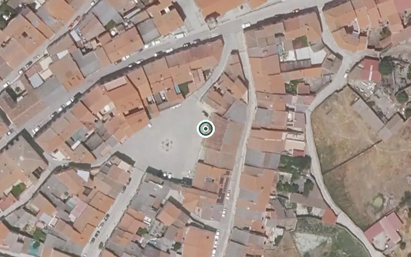 Vista aérea de la ubicación de Piso Tutelado de Mayores de Navas del Madroño