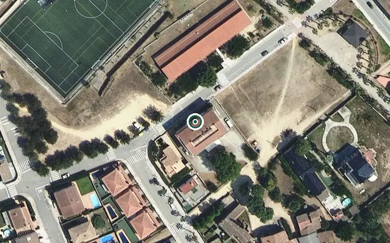 Vista aérea de la ubicación de Centre de dia per a gent gran de l'Ajuntament d'Anglès