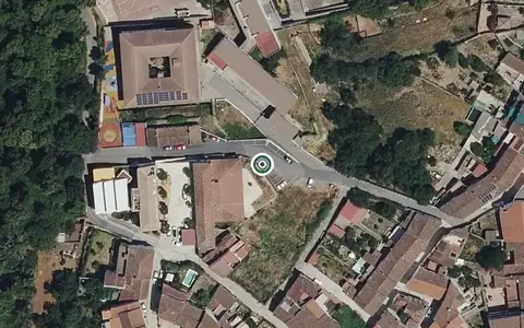 Vista aérea de la ubicación de Centro de Día para Mayores de Jabugo