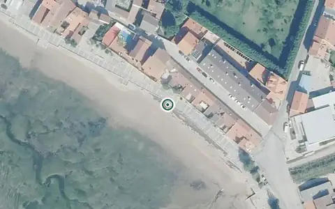 Vista aérea de la ubicación de Centro de Día para Persoas Maiores de Cambados