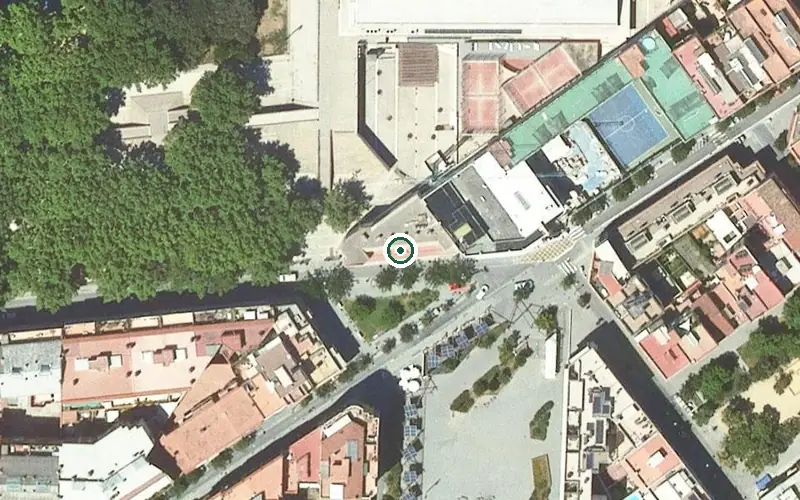Vista aérea de la ubicación de Centre de dia per a Gent Gran Espanya Industrial