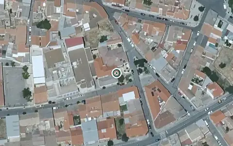 Vista aérea de la ubicación de Vivienda Municipal de Mayores .