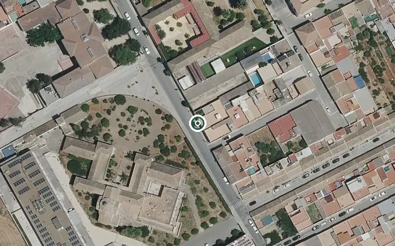 Vista aérea de la ubicación de Centro Residencial para Mayores San Fernando y Santa Elisa