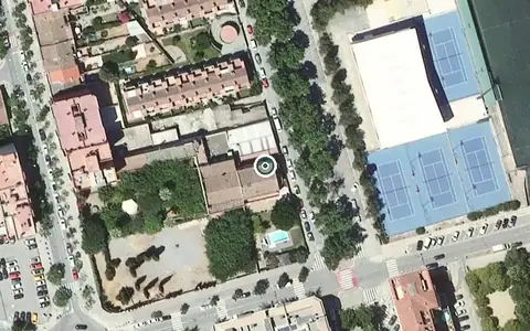 Vista aérea de la ubicación de Centre de dia per a Gent Gran Onze de Setembre