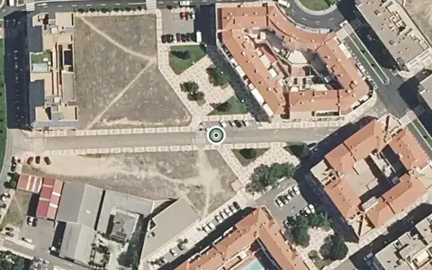 Vista aérea de la ubicación de Centro de Día Miraflor - Unidad de Estancias Diurnas