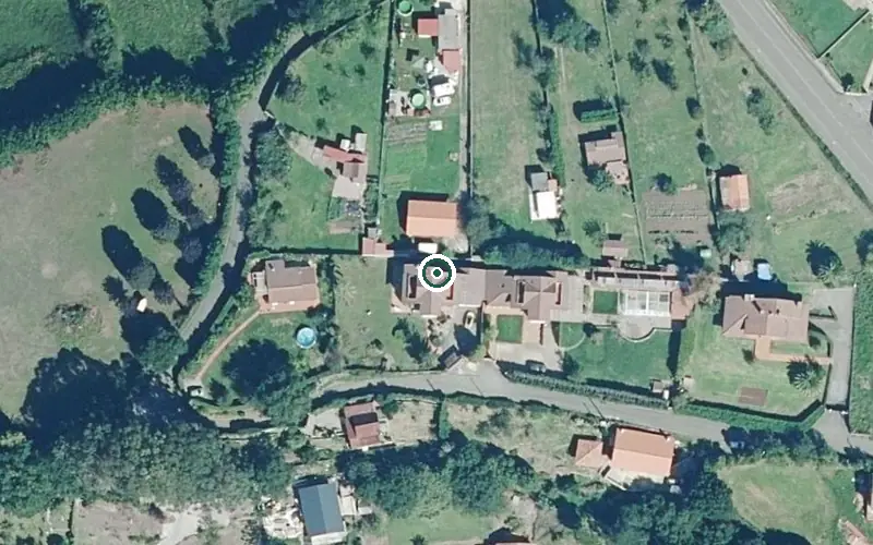 Vista aérea de la ubicación de Residencia El Jardín de Somió