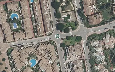 Vista aérea de la ubicación de Centro de Día para Mayores Azul Marbella
