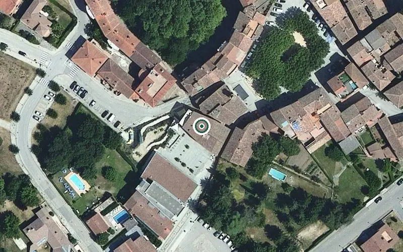 Vista aérea de la ubicación de Centre de dia - Centre de Serveis a la gent gran de Sant Feliu de Pallerols