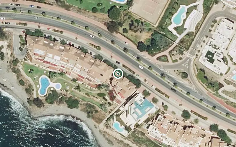 Vista aérea de la ubicación de Centro Residencial para Personas Mayores Seniors Torrequebrada