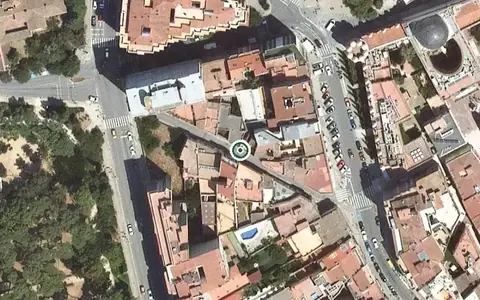 Vista aérea de la ubicación de Centre de dia per a Gent Gran Els Arcs