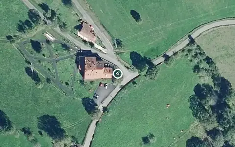 Vista aérea de la ubicación de Hotel Geriátrico del Sueve