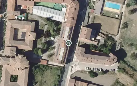 Vista aérea de la ubicación de Residencia de Personas Mayores la Milagrosa