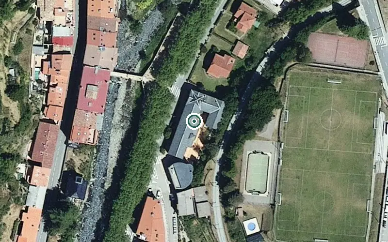 Vista aérea de la ubicación de Residència Municipal per a la gent gran Vall de Ribes