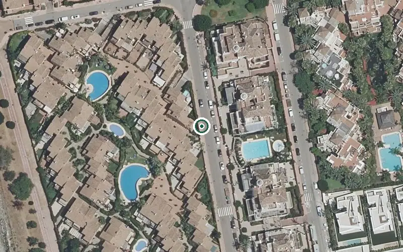 Vista aérea de la ubicación de Centro de Día para Mayores Domusvi Azalea
