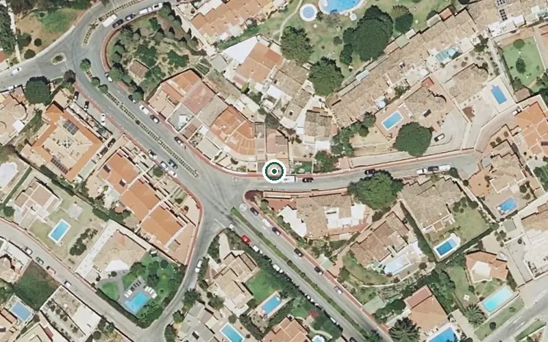 Vista aérea de la ubicación de Centro Residencial para Personas Mayores Benalsol