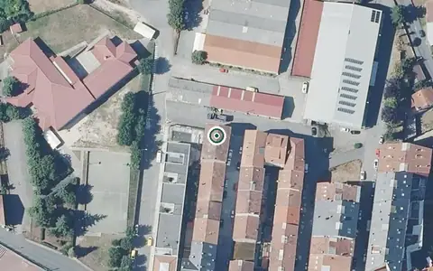 Vista aérea de la ubicación de Centro de Día para Persoas Maiores de Maceda