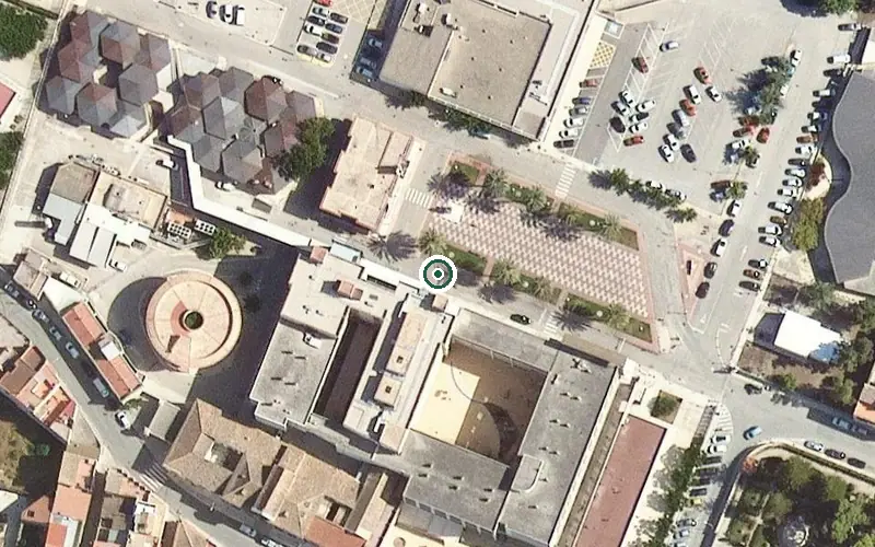 Vista aérea de la ubicación de Centre de dia per a gent gran Hospital i Llars de la Santa Creu