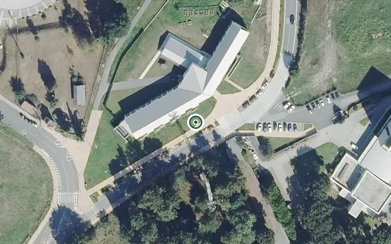 Vista aérea de la ubicación de Centro de Día para Persoas Maiores Silleda