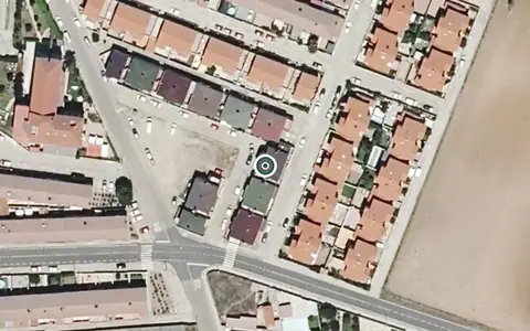Vista aérea de la ubicación de Residencia de Personas Mayores los Rosales