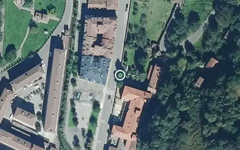Vista aérea de la ubicación de Residencia Virgen del Carbayo