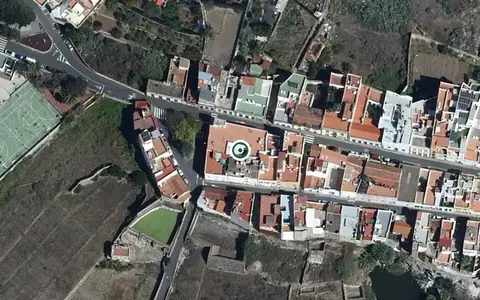 Vista aérea de la ubicación de Centro de Estancia Diurna para Personas Mayores la Goleta