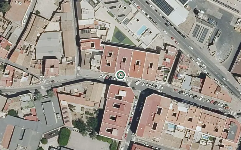 Vista aérea de la ubicación de Centro de Día para Personas Mayores Dependientes L'escoleta dels Iaios