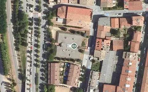 Vista aérea de la ubicación de Centre de serveis per a gent gran Sant Jordi