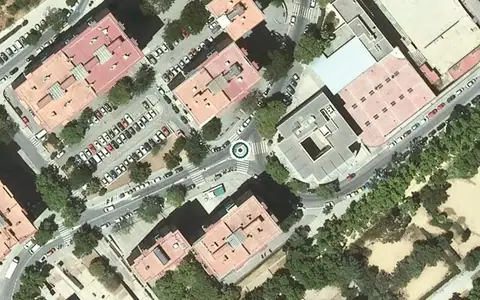 Vista aérea de la ubicación de Centre de dia per a Gent Gran Nova Lloreda